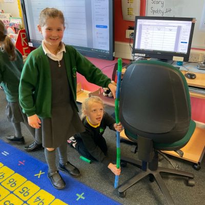 Maths- Measuring with cubes